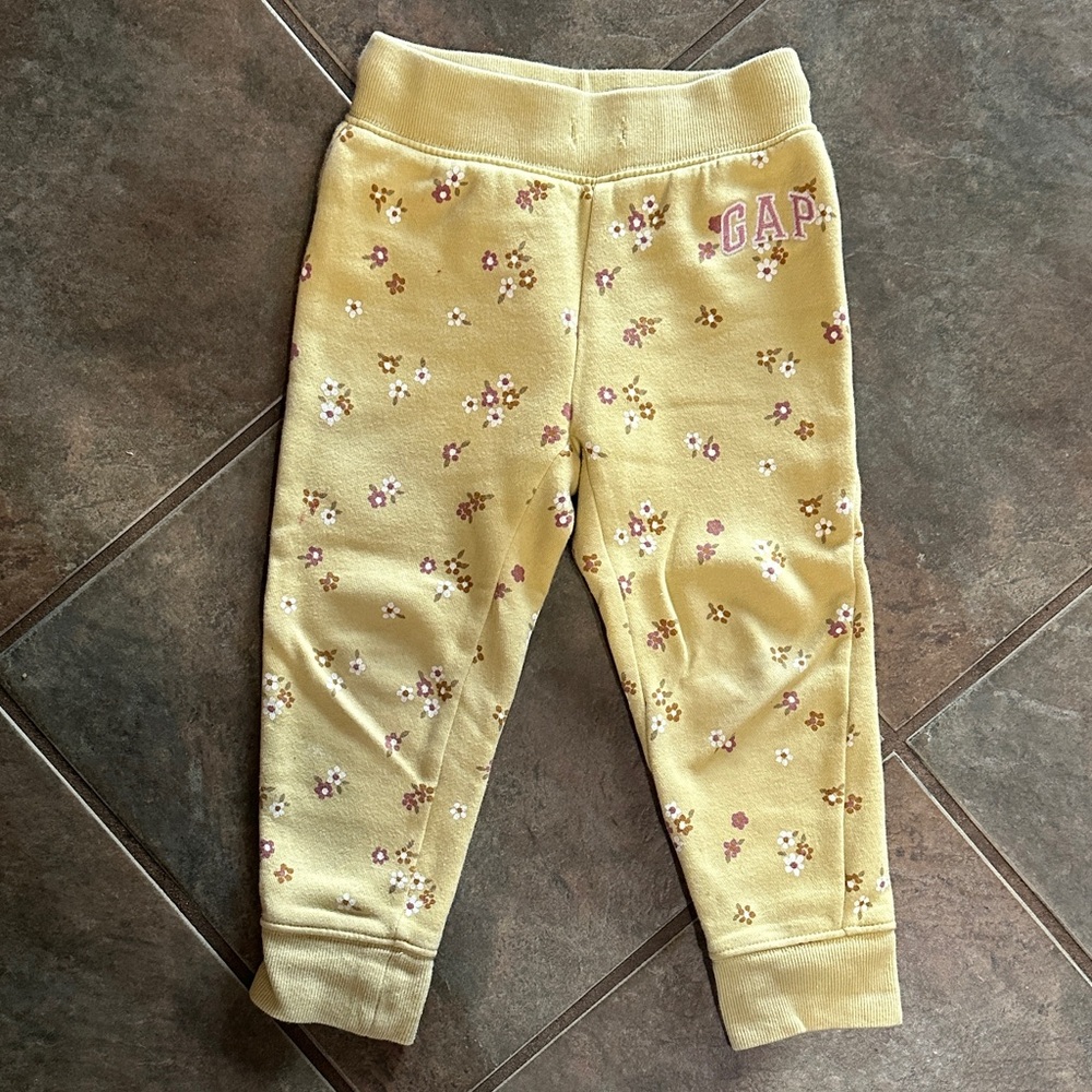 GAP Kids Light Yellow Floral Leggings